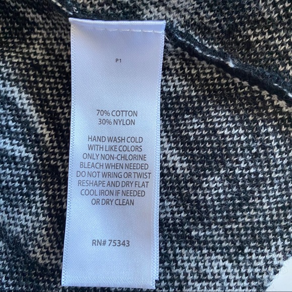 Cynthia Rowley A-Line Short Lace Winter Skirt - Picture 3 of 6